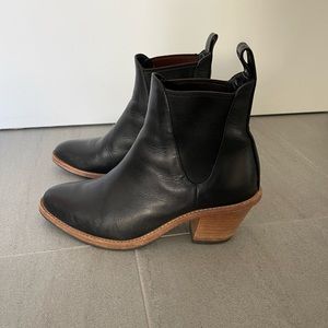 Poppy Barley Black Ankle Boots Size 6